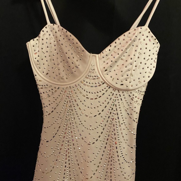 Short Embellished Cream Bodycon Dress - Picture 4 of 5